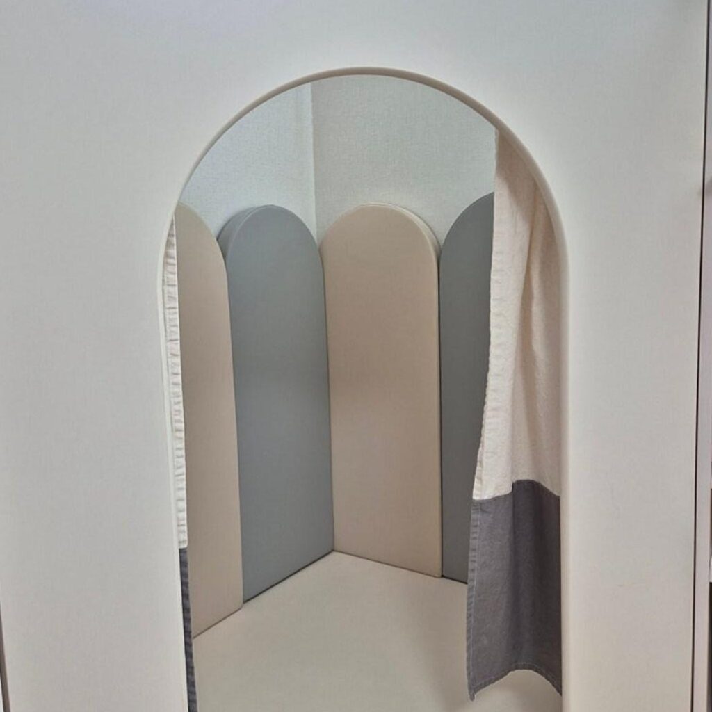알로팡 벽쿠션 벽가드 벽매트 울타리 (가로 30cm x 세로 80cm) 그레이, 베이지 7개, 1개할인· 16:02:15 상세 이미지 1